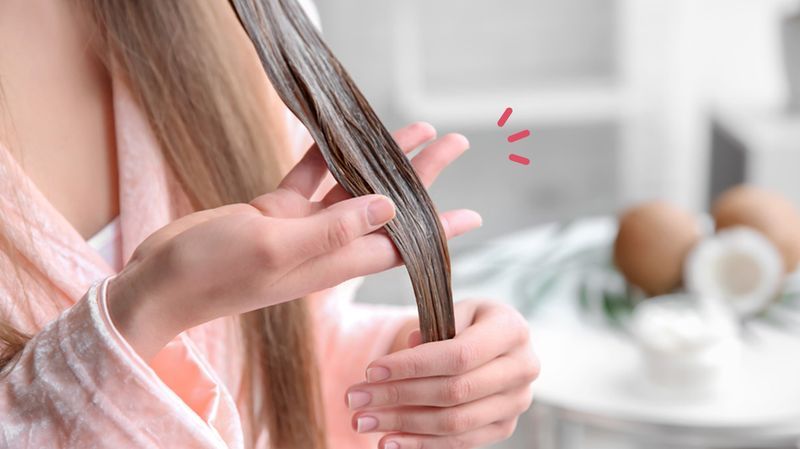 16 Cara Merawat Rambut Kering, Mudah Banget!
