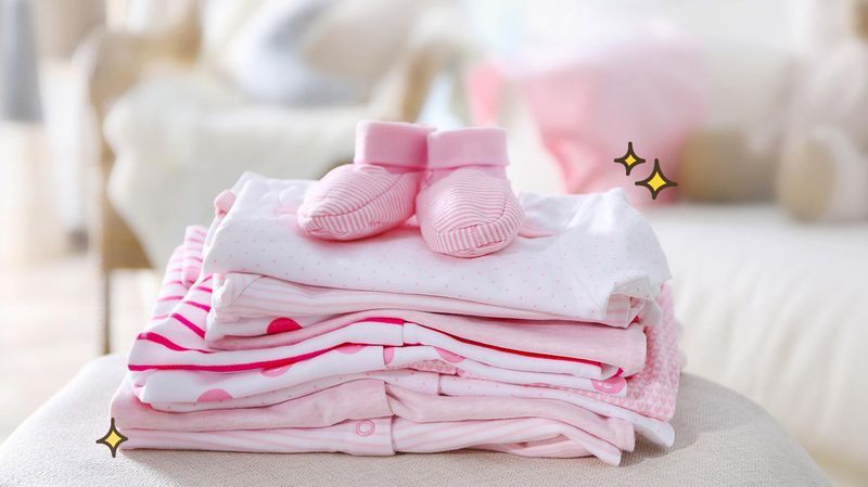 14 Tips Membeli Baju Bayi yang Nyaman dan Aman untuk Si Kecil