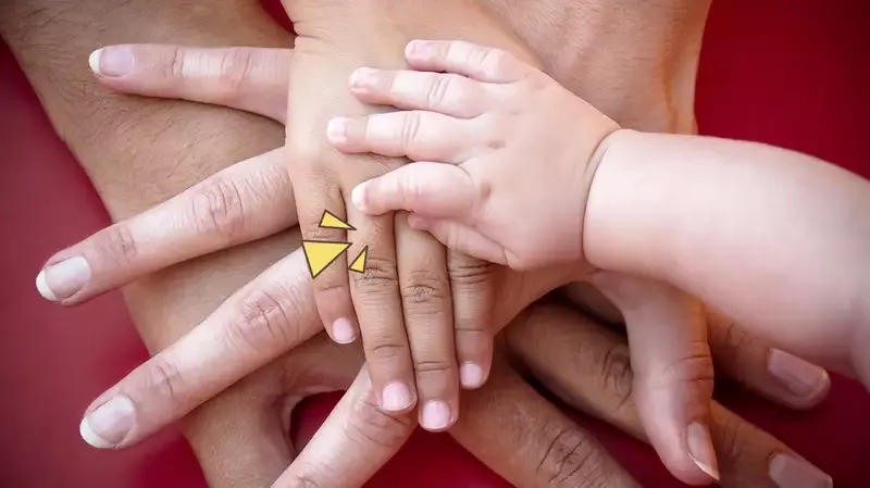 Begini Cara Meningkatkan Kemampuan Saraf Sensorik Bayi Moms Sesuai Umurnya