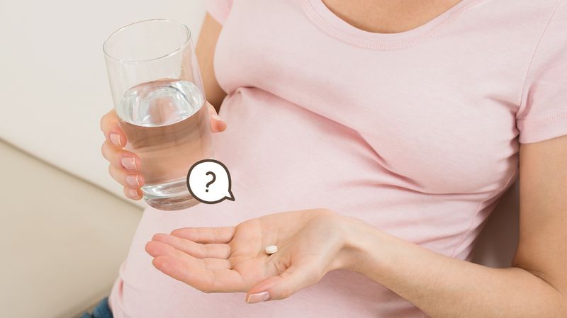 Ibu Menyusui Minum Vitamin Prenatal, Perlukah Dilakukan?
