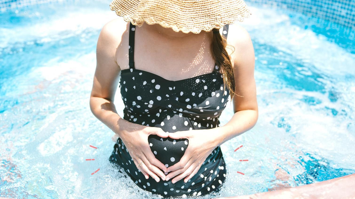 6 Kriteria Baju Renang yang Nyaman Saat Kehamilan Trimester Kedua