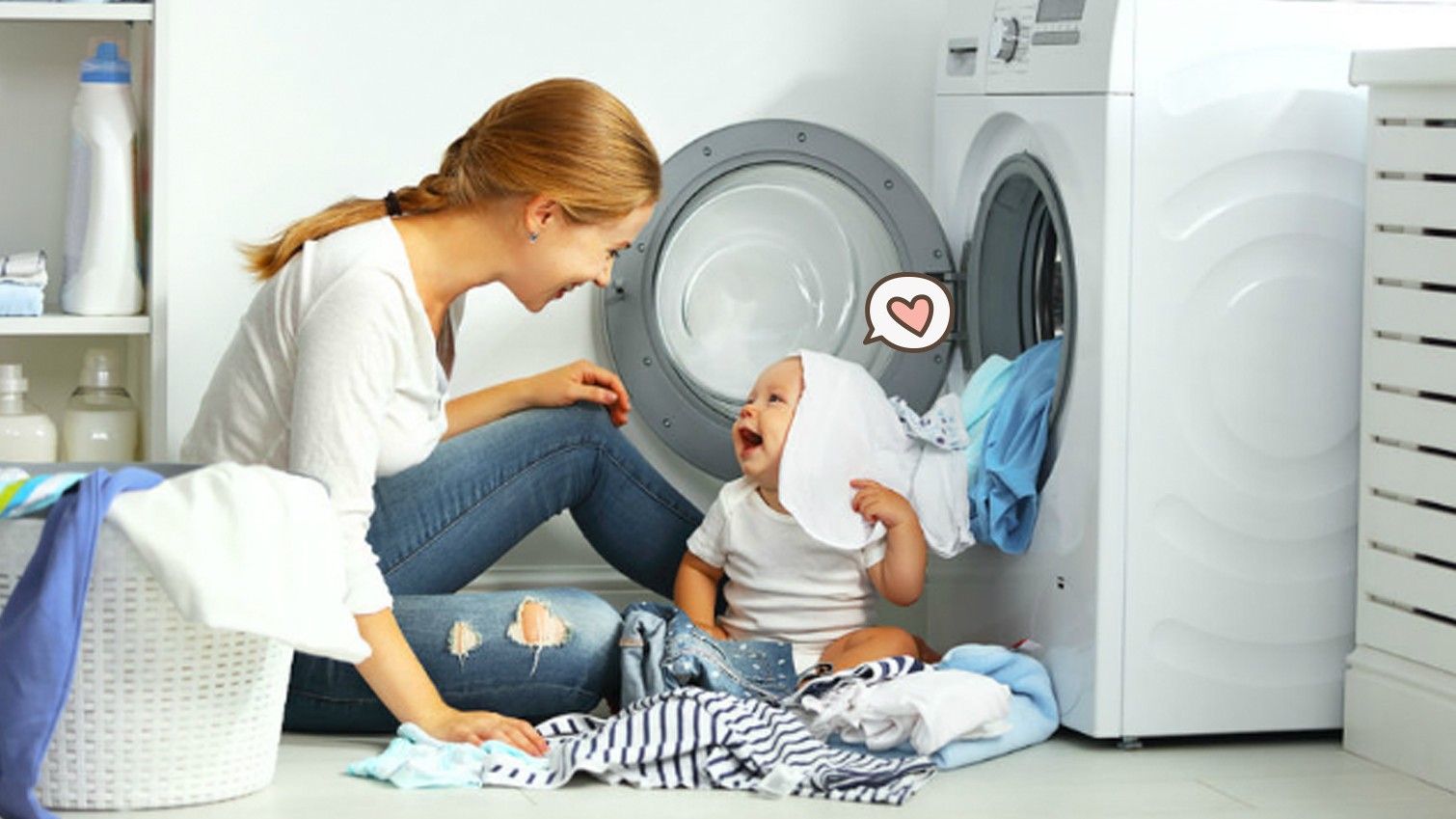 Kulit Bayi Sensitif? Simak 3 Tips Mencuci Pakaian Ini