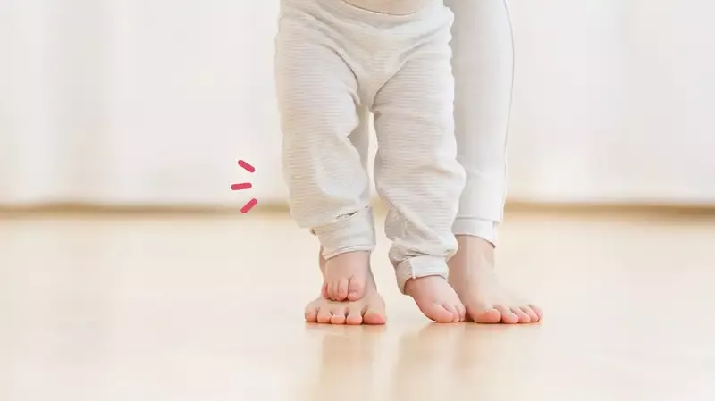 Langkah-langkah Menerapkan Barefoot pada Bayi yang Biasa Berkaus Kaki
