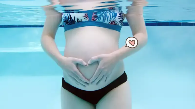 4 Manfaat Berenang untuk Ibu Hamil, Bisa Ringankan Pembengkakan!