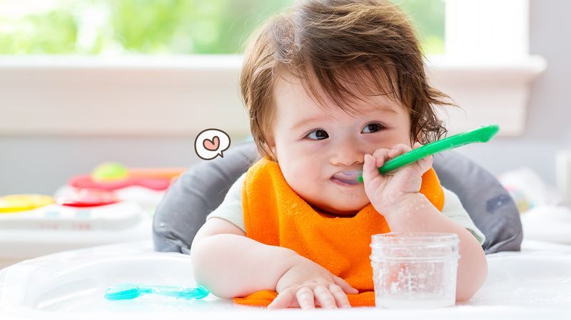 10 Rekomendasi Peralatan Makan Bayi untuk Kegiatan Makan Si Kecil