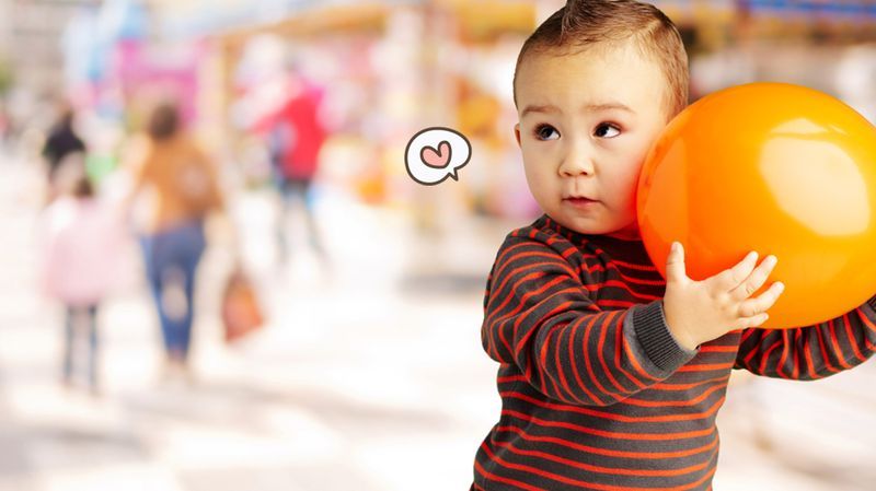 3 Tips Aman Mengajak Anak Jalan-jalan ke Mall yang Ramai
