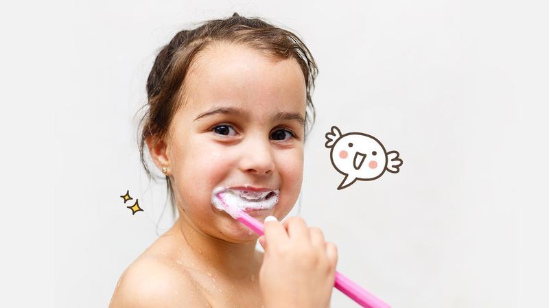 Anak Menelan Pasta Gigi saat Menyikat Gigi, Berbahayakah?