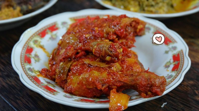 7 Resep Ayam Woku Khas Manado, Pedasnya Menggugah Selera