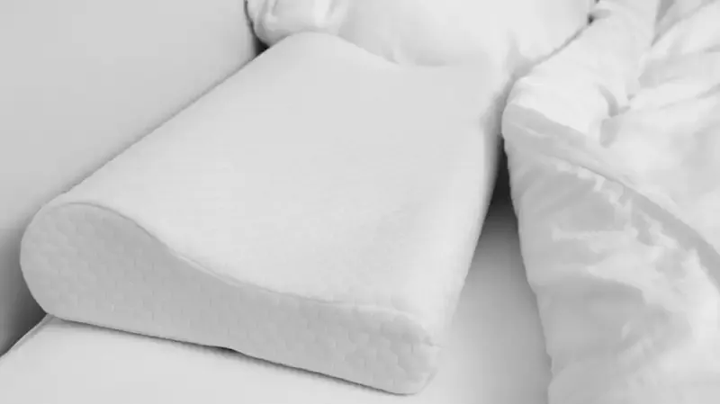 Mengenal Kelebihan dan Kekurangan 6 Jenis Material Bantal Tidur