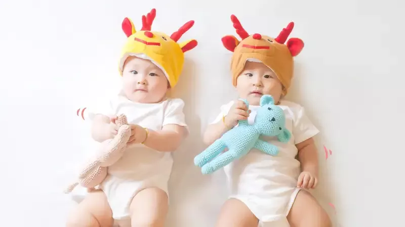 Ingin Punya Anak Kembar? Ini 7 Cara Meningkatkan Peluang Hamil Bayi Kembar Secara Alami