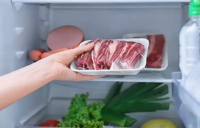 Begini Cara Menyimpan Daging Sapi di Kulkas agar Kesegarannya Terjaga