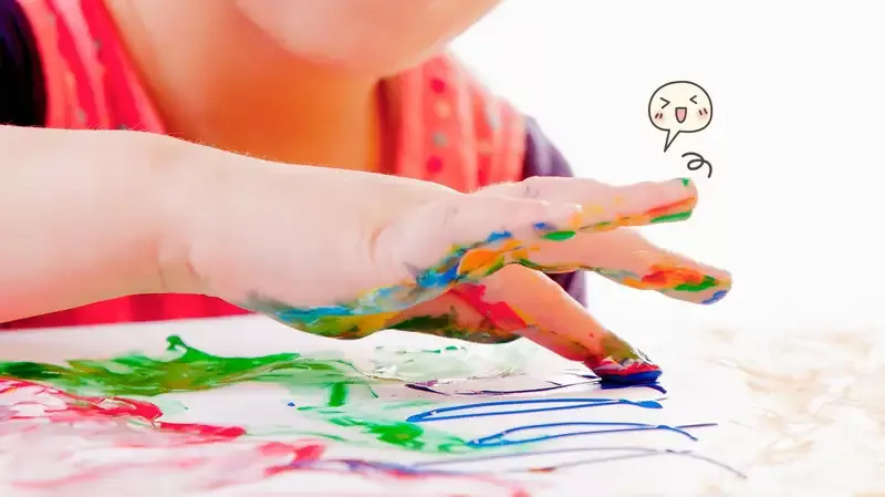 Ini Dia 3 Resep Cat Ramah Anak Untuk Balita yang Suka Finger Painting