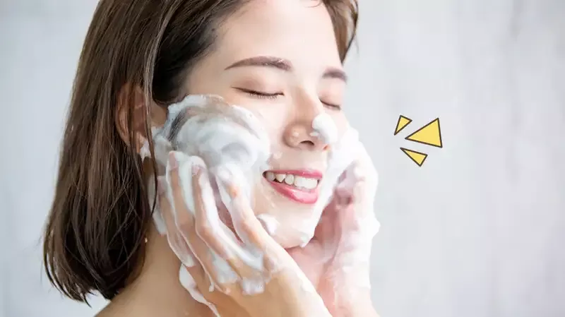 8 Rekomendasi Face Wash untuk Kulit Berminyak, Coba Yuk!