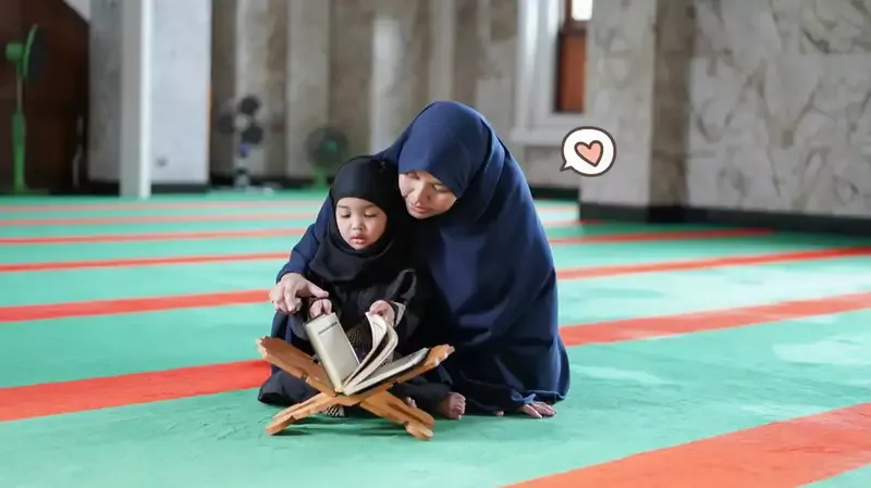 Cara dan Hadis tentang Mendidik Anak Menurut Islam, Wajib Tahu!