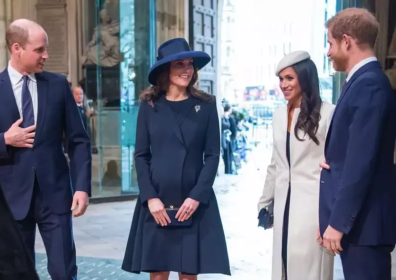 6 Aturan Ketat Kerajaan Inggris yang Harus Diikuti Kate Middleton dan Meghan Markle
