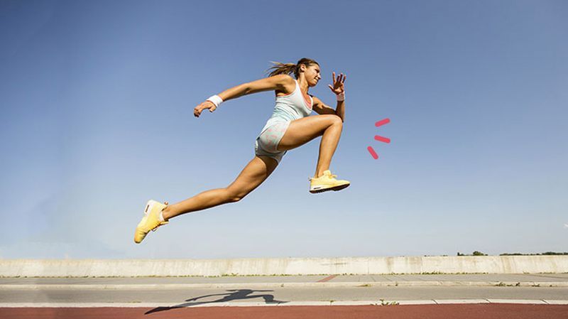 Olahraga Lompat Jauh: Sejarah, Teknik Dasar dari Awalan hingga Pendaratan, serta Aturan Lombanya