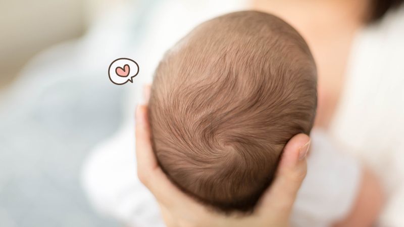 Cara Merawat Rambut Bayi Baru Lahir Ada Caranya, Intip di Sini!