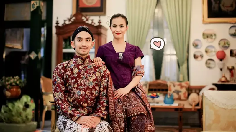 Baju adat Jawa - Batik