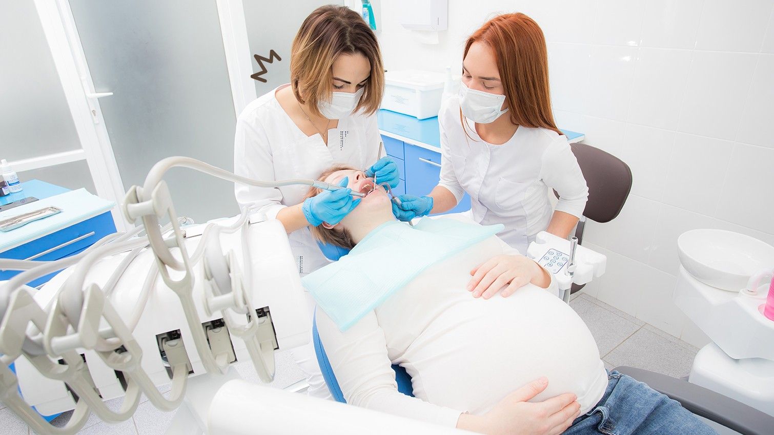 Perawatan Gigi yang Tepat Sesuai Usia Kehamilan