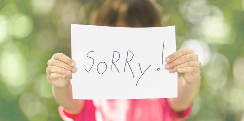 4 Tips Mengajari Anak Minta Maaf